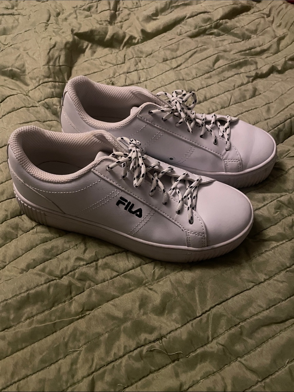 Fila Women's White Low-Top Lace-Up Sneakers with Black Logo